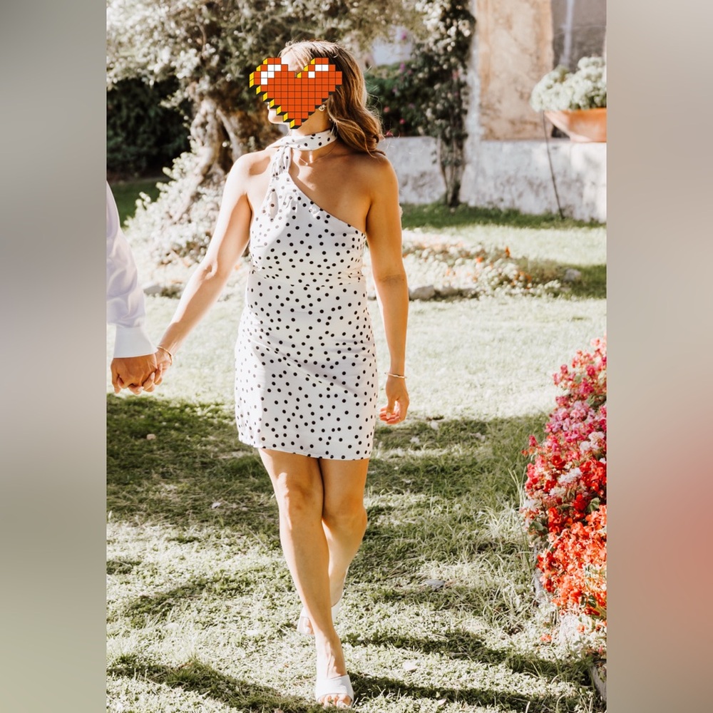 Commense Black and White One-Shoulder Dress